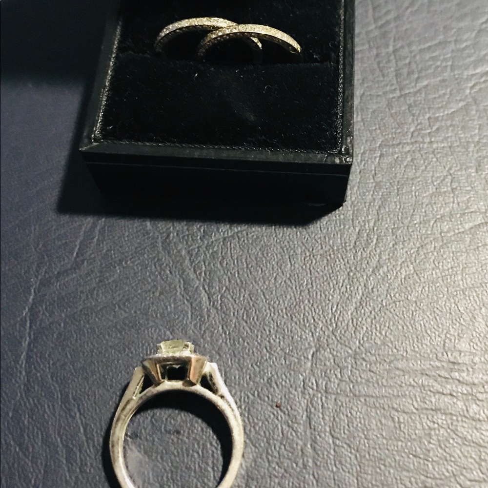 Wedding Set - Picture 4 of 7